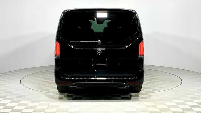 V 300 d 4M