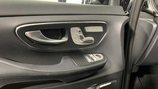 V 300 d 4M