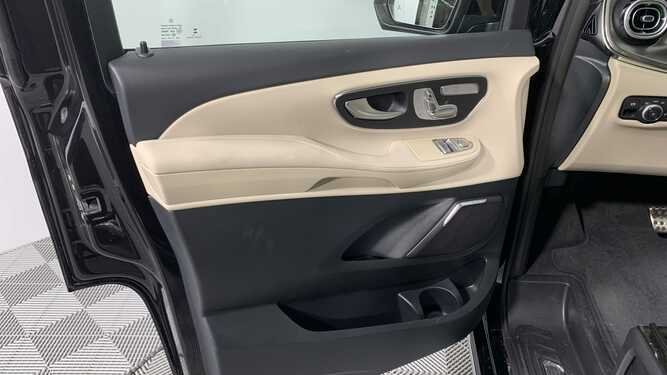 V 300 d 4M